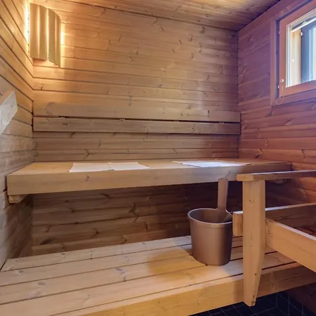 아파트 Karhunpesae, 루카